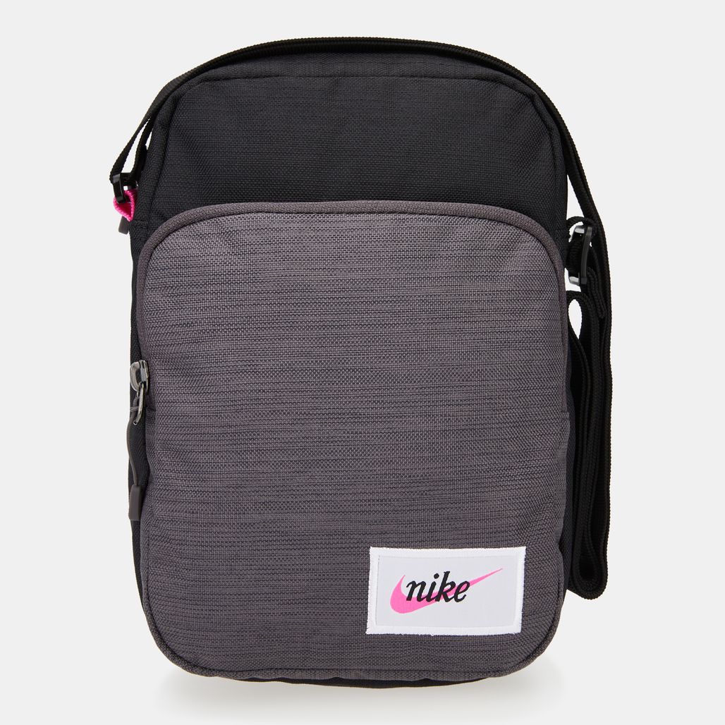 nike small cross body bag