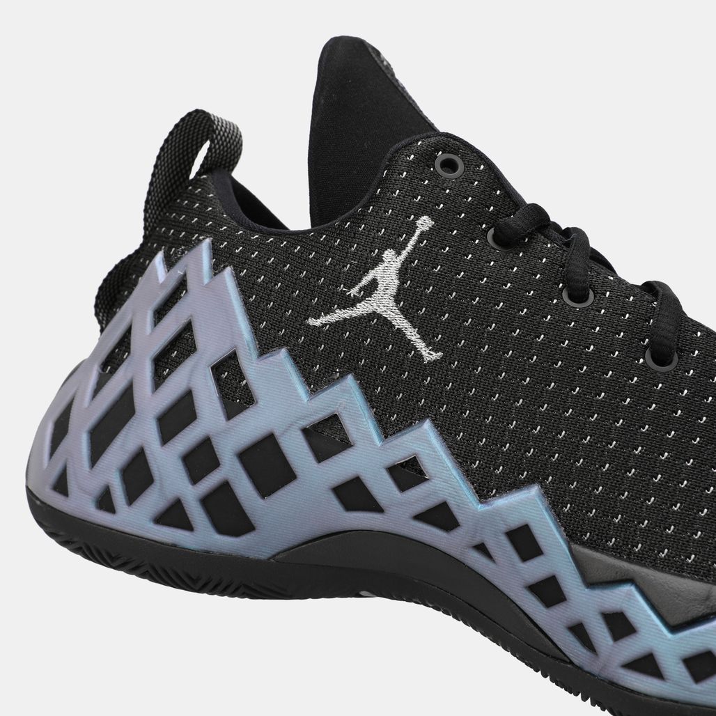 Jordan Men's Jumpman Diamond Low Basketball Shoe | Sneakers | Shoes ...