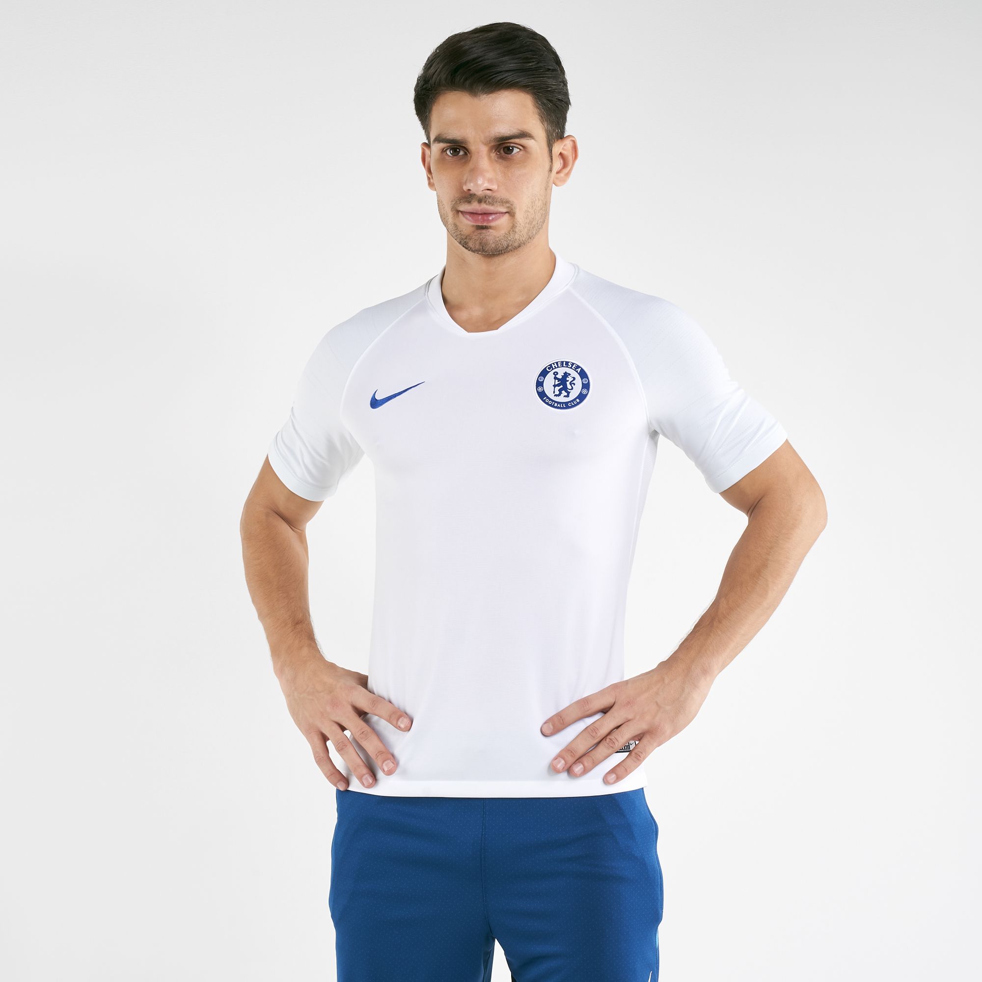 nike breathe chelsea fc strike