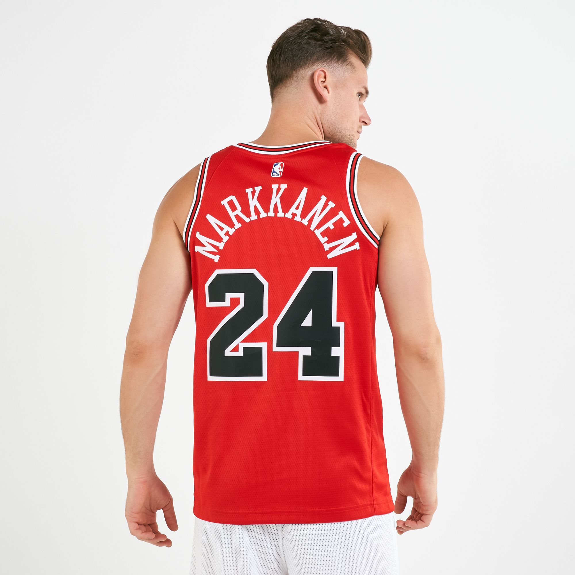 Buy Nike Men's NBA Lauri Markkanen Chicago Bulls Icon Edition Swingman Jersey Online in Dubai