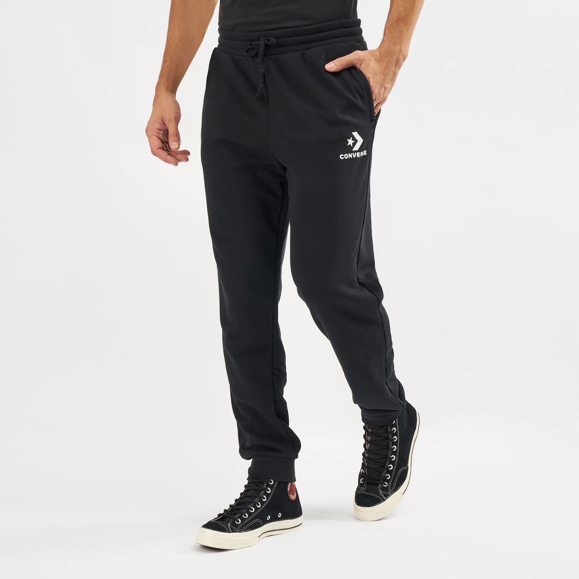 Skalk converse with jogger pants 