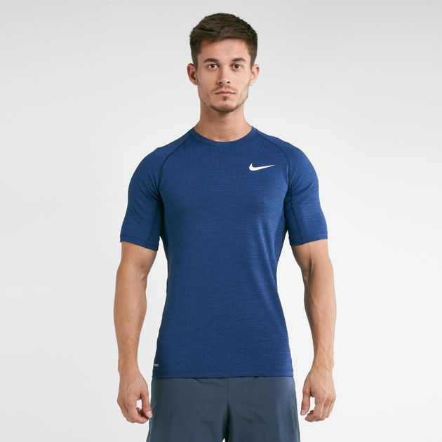 nike slim fit top