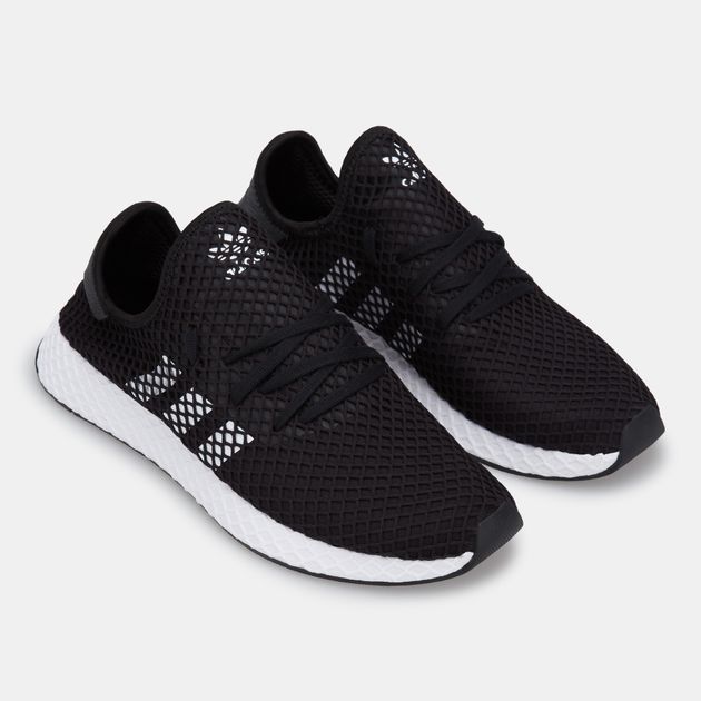 deerupt runner shoes black