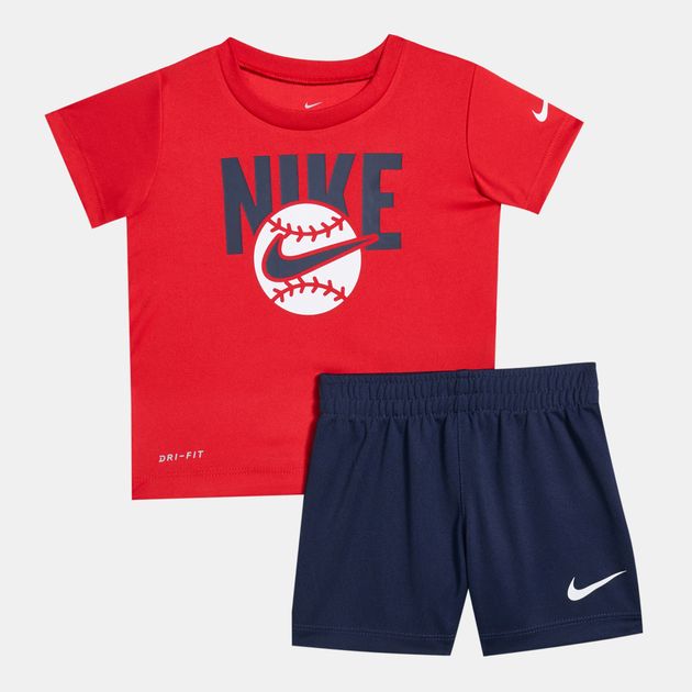 nike shorts and t shirt