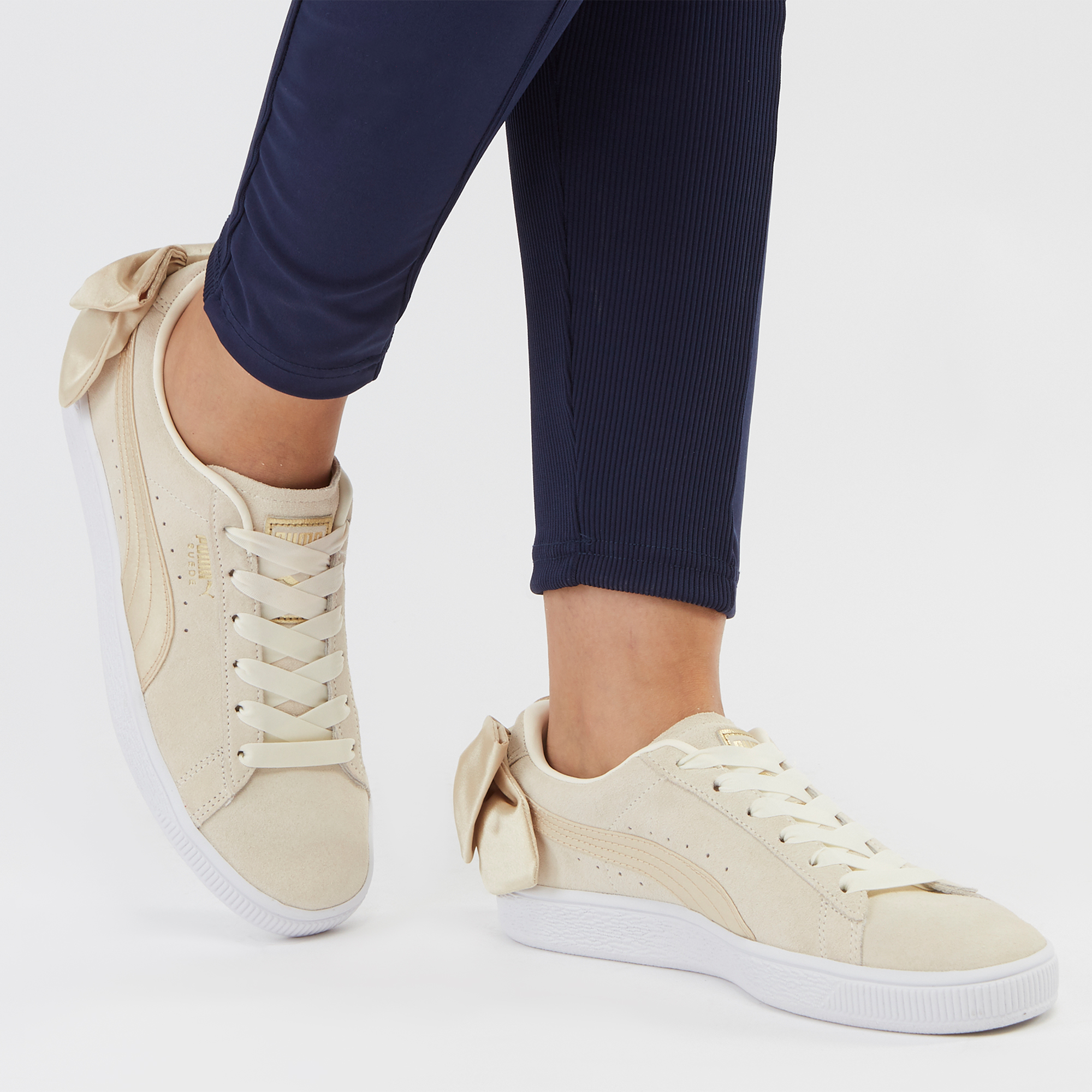 puma suede bow varsity women's sneakers