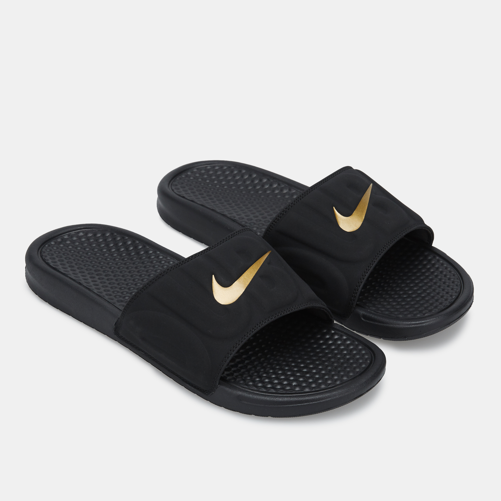 Buy Nike Men's Benassi Slides Online in Saudi Arabia | SSS